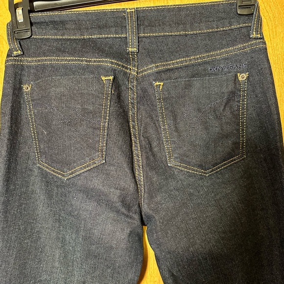 DKNY size 4 boot cut jeans - Picture 6 of 7